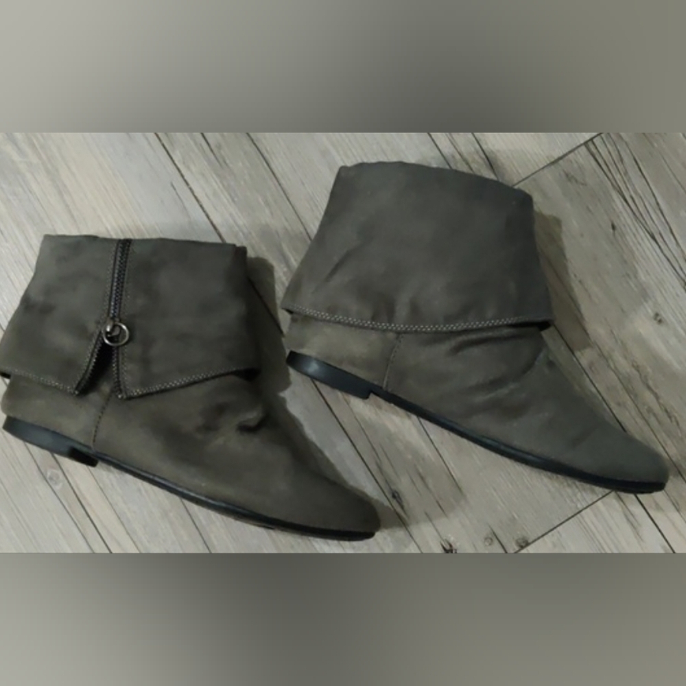 Roxy, Hamlet, Gray Slip On bootie 6.5